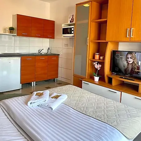 Hostel Bubble